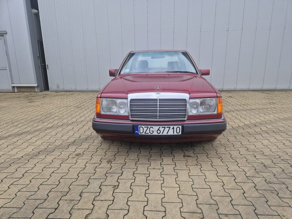 Mercedes-Benz W124