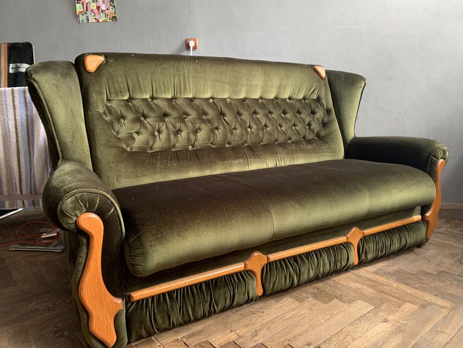 Диван ретро з кріслами