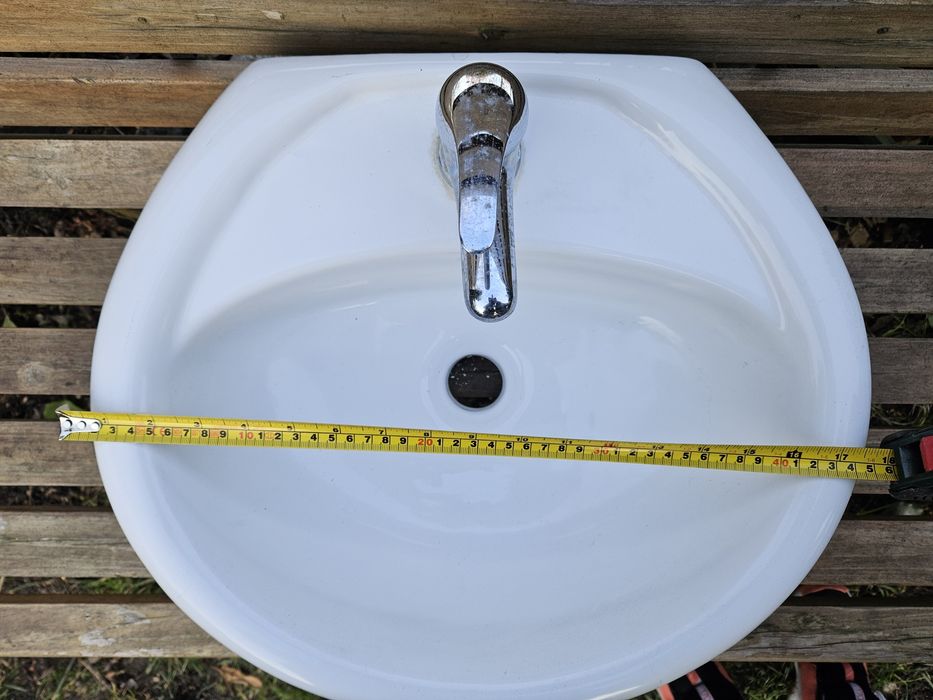 Umywalka  około  45 cm  tanio !