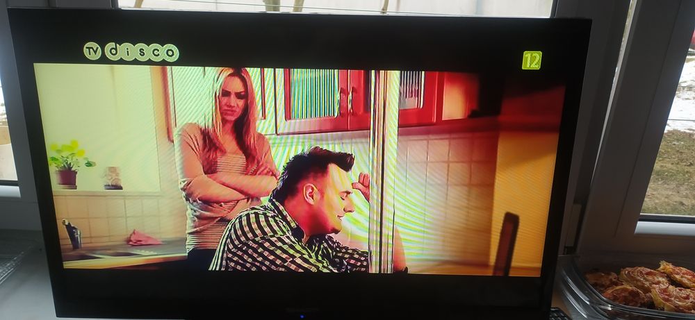 Telewizor LCD Szarp 32