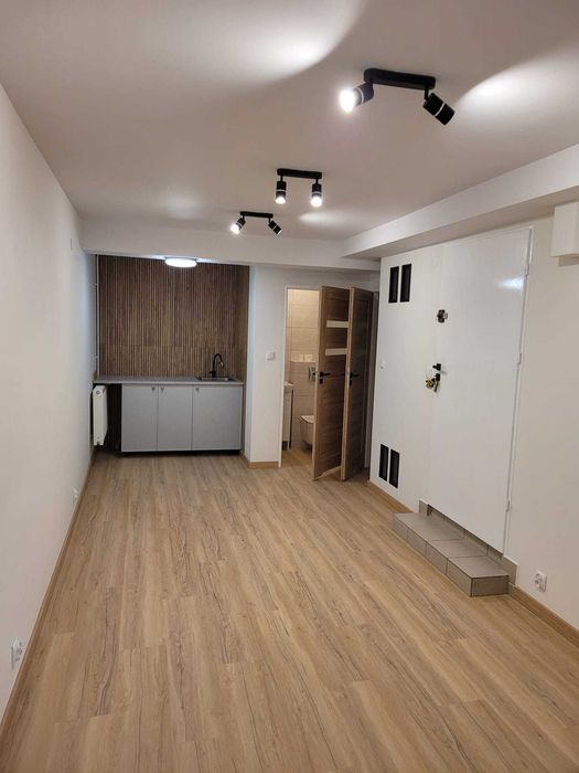 Lokal usługowy z przyłączem wod-kan C.H. Manhattan - wysoki standard