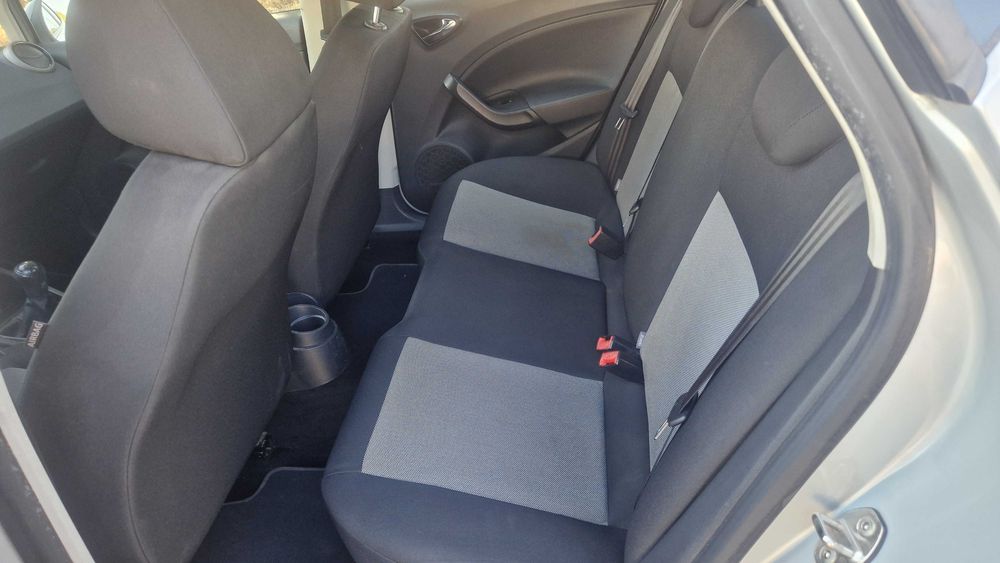 Seat Ibiza 1.4tdi 90cvs 5 portas 5 lugares 12/2016 Nacional