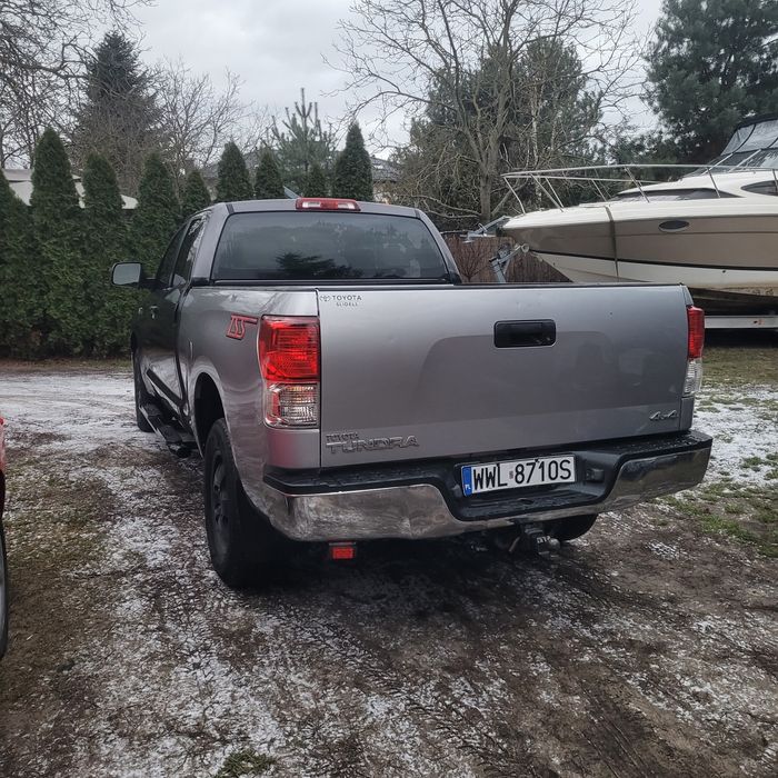 Toyota Tundra 5.7 4x4