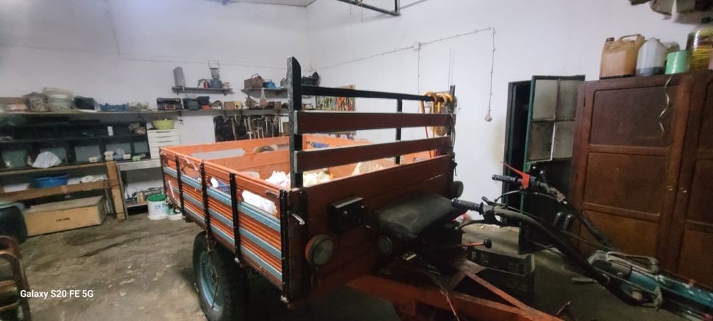 Vende Tractor Bertolini de 14 cv