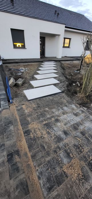 Układanie kostki brukowej