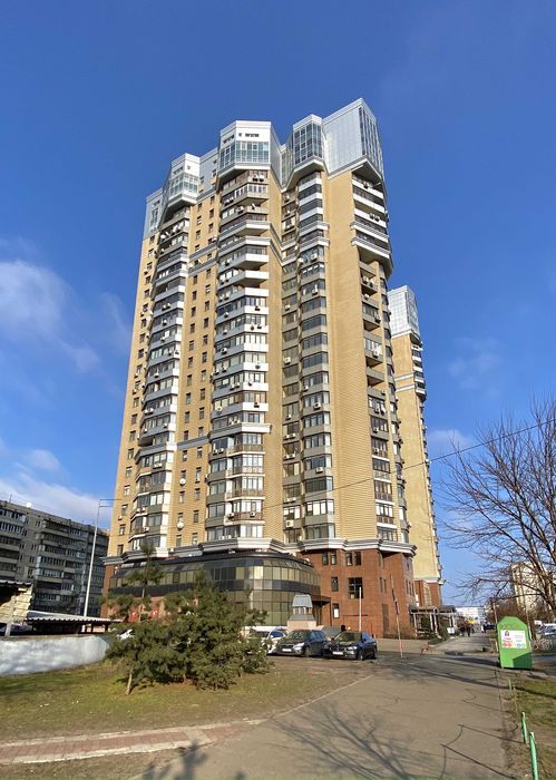 Чарівна, простора квартира в 2хв від МВЦ, Лівобережна