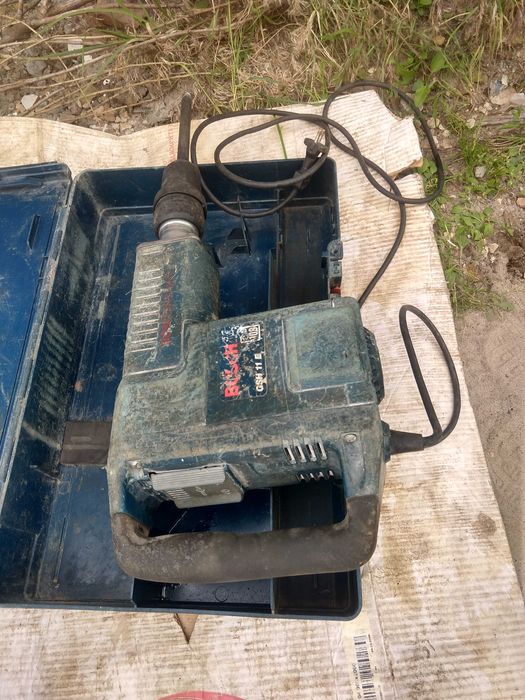 Відбійний молоток BOSCH GSH 11 E