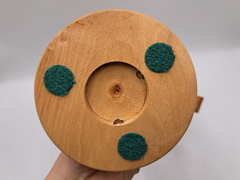 Drewniany dziadek do orzechów żołnierz, huzar rękodzieło 44 cm