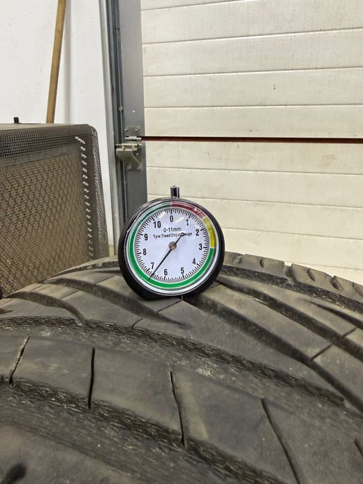 Opony uniroyal rainsport 235/35R19