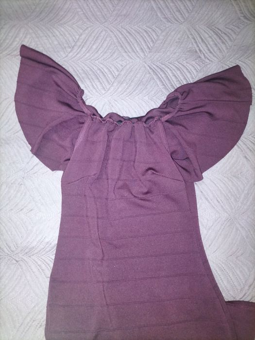 Vestido cor de vinho S