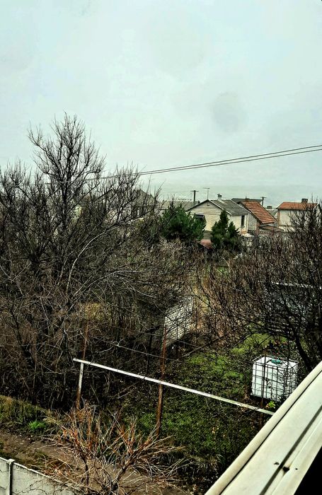 Приватизована дача ,поруч з  містом  !