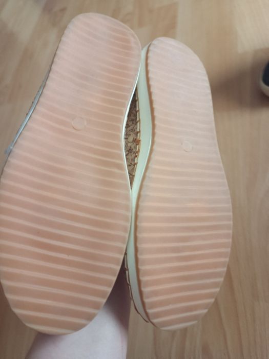 Nowe czerwone tenisówki na gumce 34 trampki buty sportowe na wf