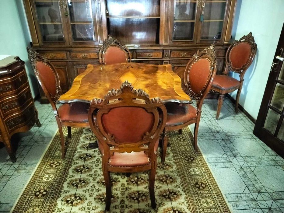 Mesa Sala de Jantar em Nogueira com 6 Cadeiras