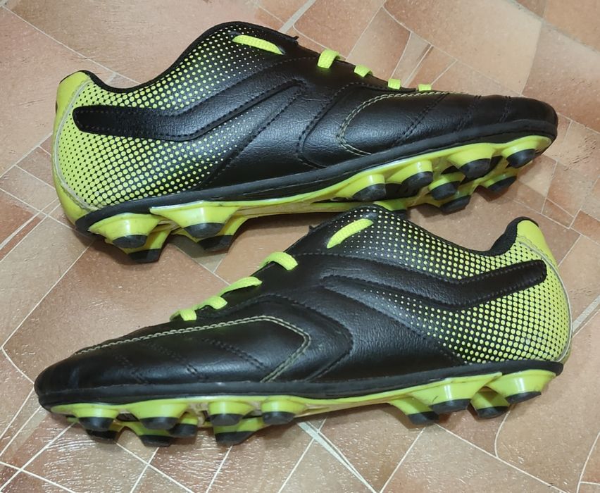 Футбольные бутсы 38р