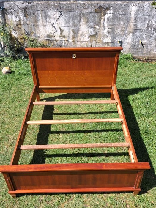 Cama casal em cerejeira - ultimo preco!