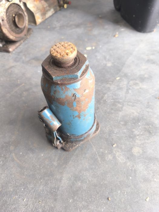 Bomba de água gasolina/petróleo e macaco