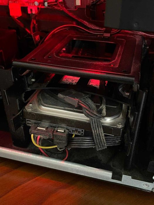 Computador Gaming HP Omen - i7 8700 e RX 570 4GB