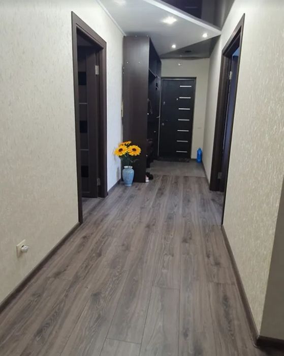 Продаж 4км. квартири на вул. Березова