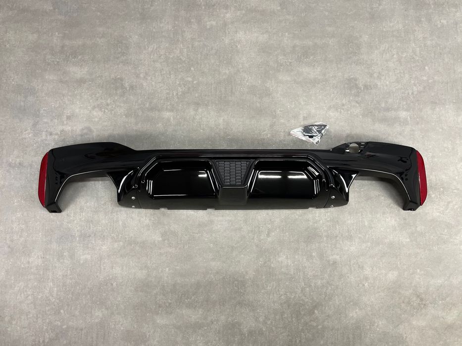 Дифузор (дві сторони) - M5 CS - BMW 5 ( G30 )