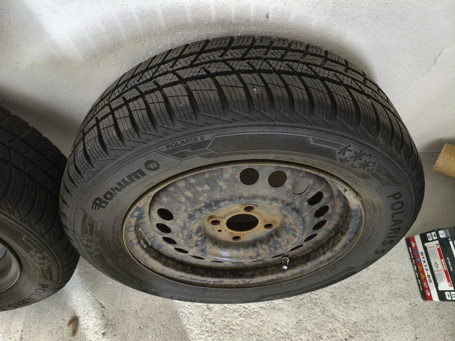 4 Jantes de Ferro c/ Pneus Inverno Barum Polaris 5 (Nissan Note / Renault)