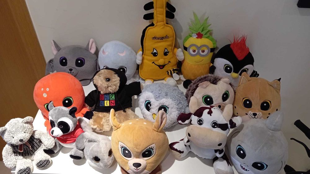 Peluches diversos (alguns da coleção do Pingo Doce)