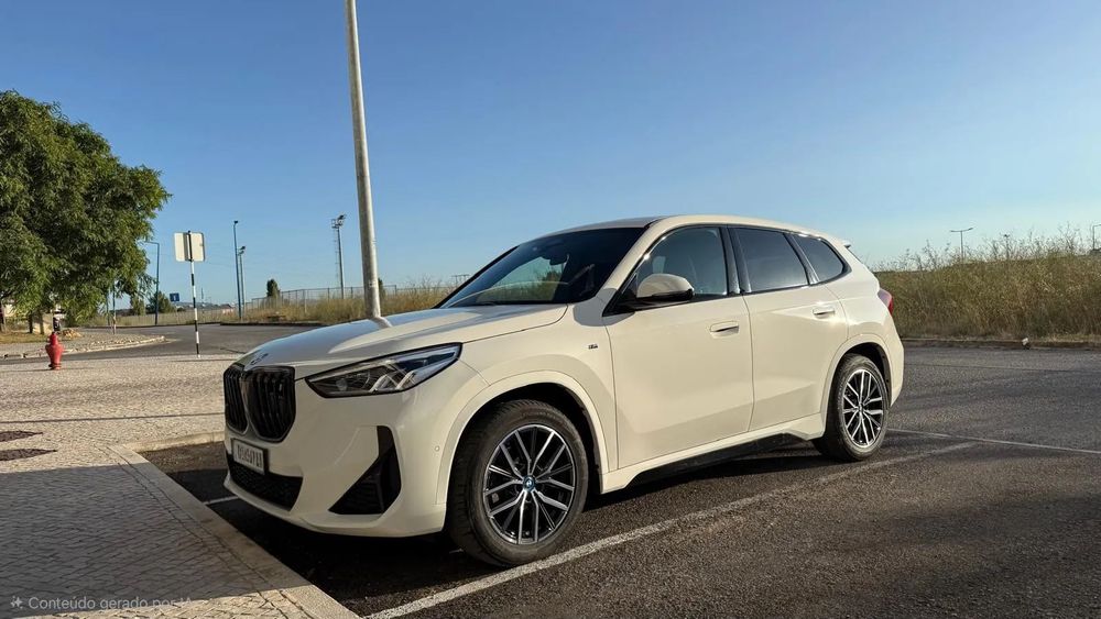 BMW iX1 xDrive30 Pack Desportivo M