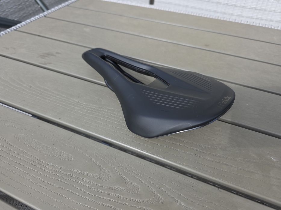 Siodełko Fizik Argo Vento R5, 140mm