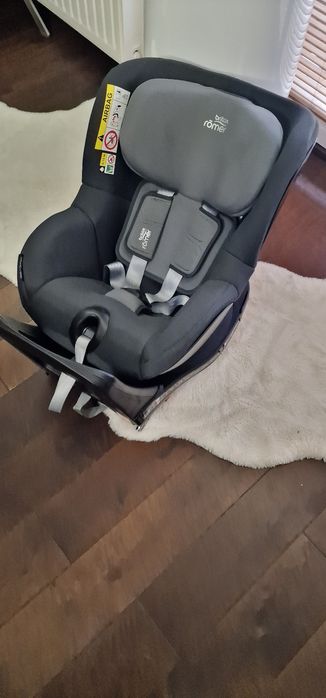 Fotelik samochodowy obrotowy Britax Romer Dualfix iSize 360