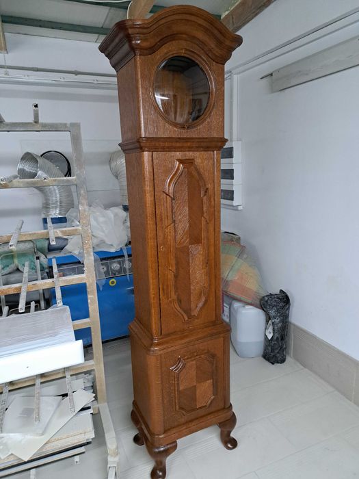 Szkiełkowanie piaskowanie starych mebli drewna