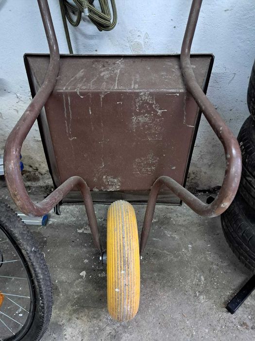 Taczka mało używana nowe koło