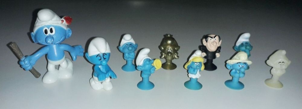 Smerfy różne figurki