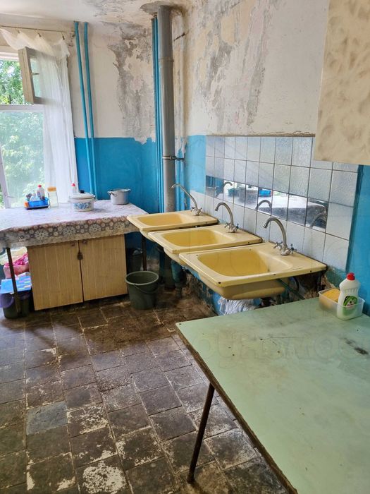 Кімната 13 м2 на 3 поверсі в гуртожитку в районі Круга-KI