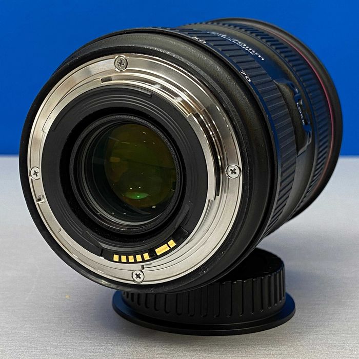 Canon EF 24-70mm f/2.8 L II USM