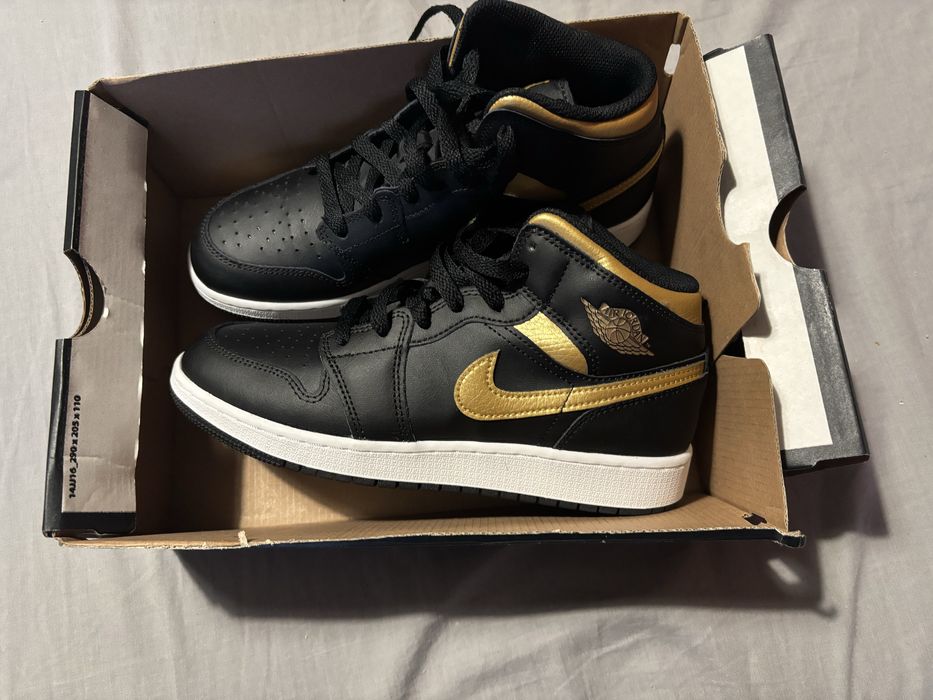 Nike jordan 1  mid