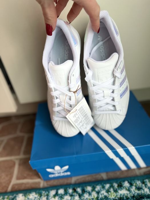 Adidas нові кросівки натуральна шкіра  адідас кожа  кросовки кроси