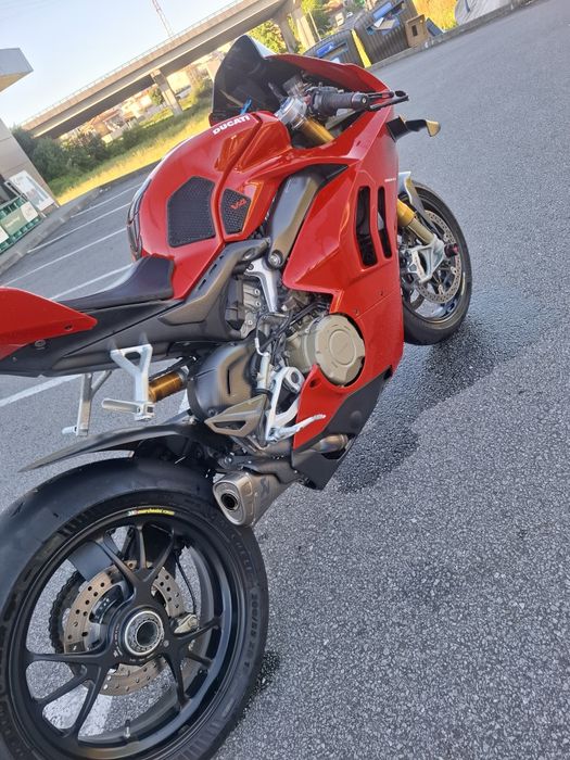 Ducati panigale V4S 2020