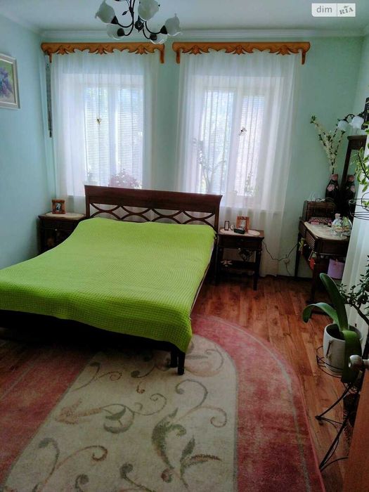 Продається затишний дім на Лівому