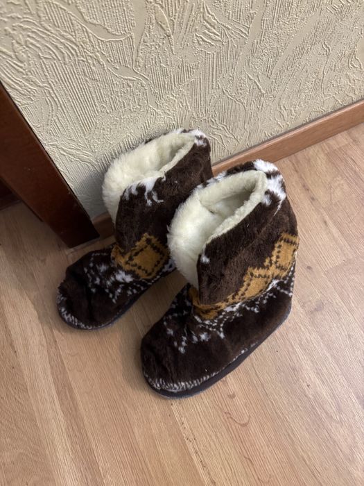 Чуни высокие, тапки из овечьей шерсти, капці на овчині чуні, теплі