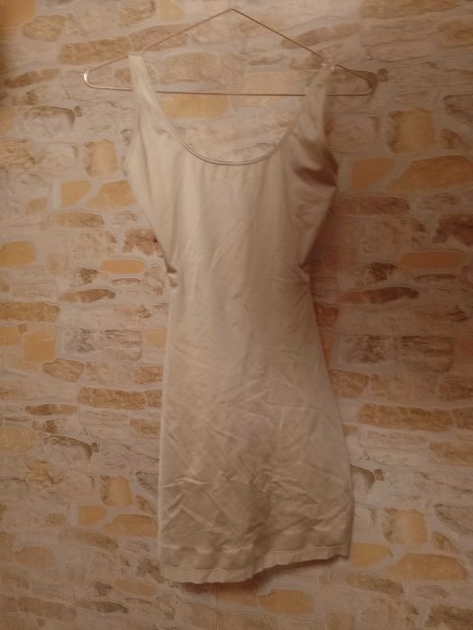 (34/36) (XS/S) Spanx/ Ekskluzywna halka modelująca z Londynu , NOWA