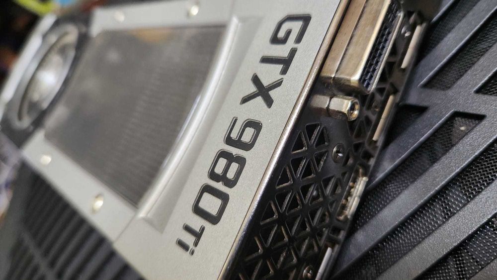 Gaming Graphics Card GTX 980 Ti 6 GB "Founders Edition" Collector's Item64739561436417120