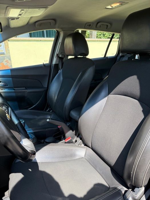Carrinha Chevrolet Cruze - Estado irrepreensível com garantia