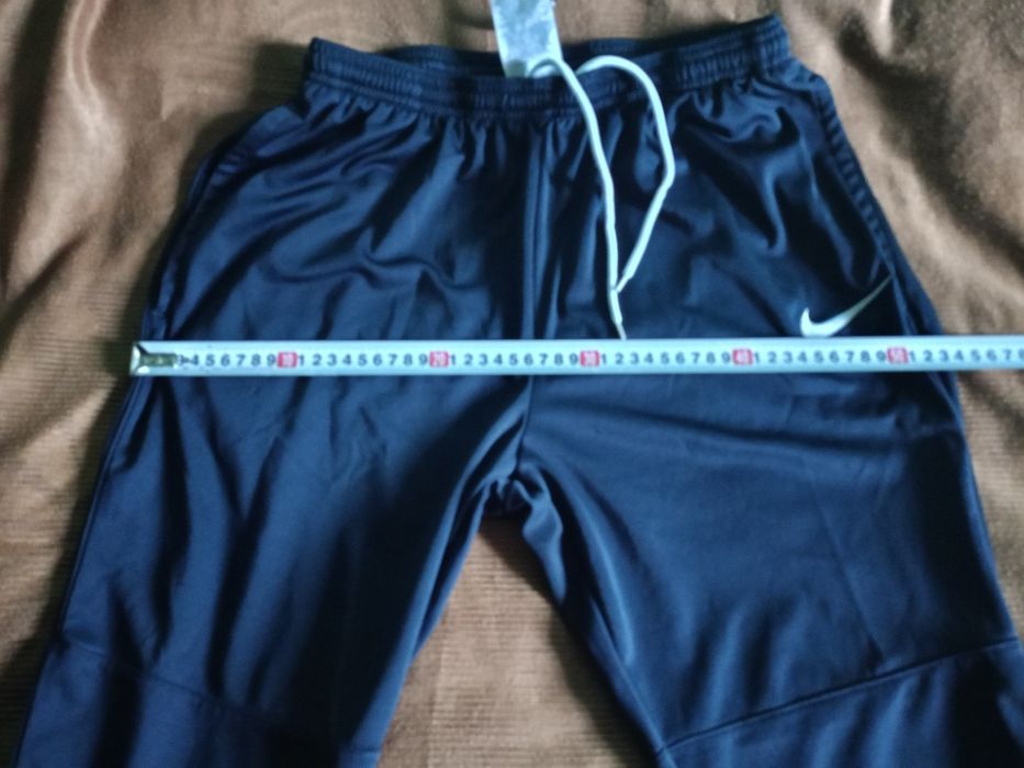 Спортивные штаны Nike