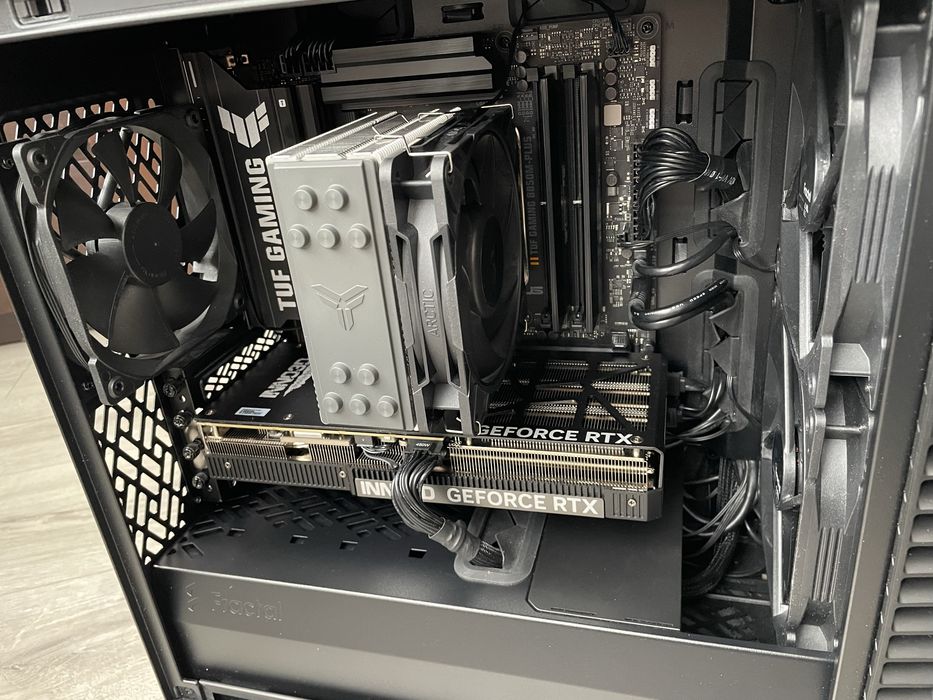 Комп'ютер Ryzen 7 7700 5.3Ghz / RTX 5070 12Gb / DDR5 32Gb