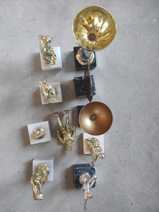 Zestaw statuetek/trofea/puchary sportowe