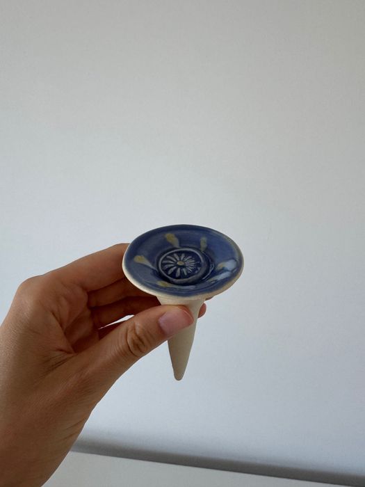 Ceramiczny nawadniacz do roślin – ręcznie wykonany