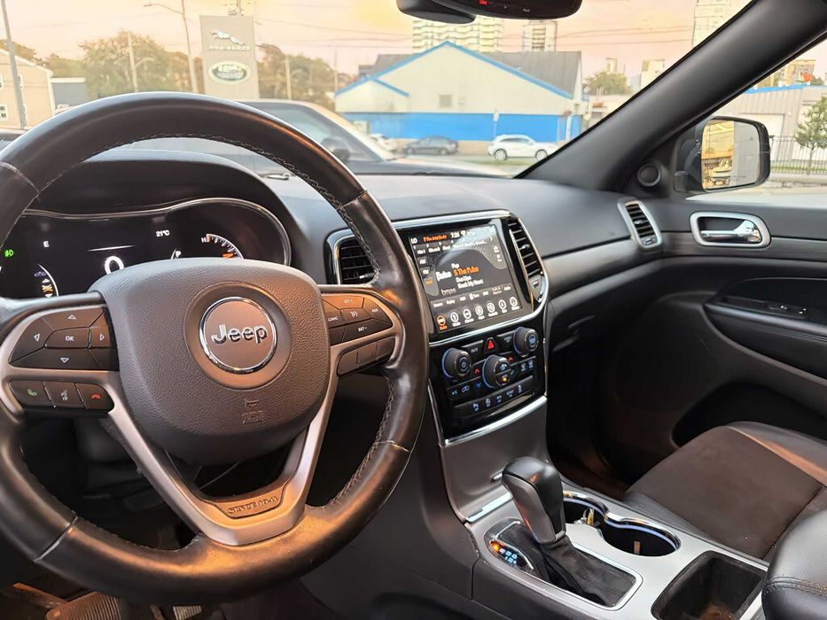 Jeep Grand Cherokee      2020