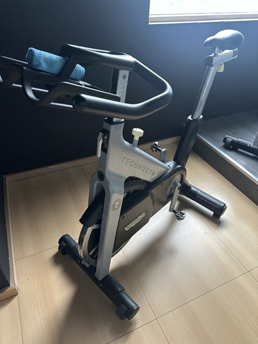Lote bicicletas cycling/spinning Technogym
