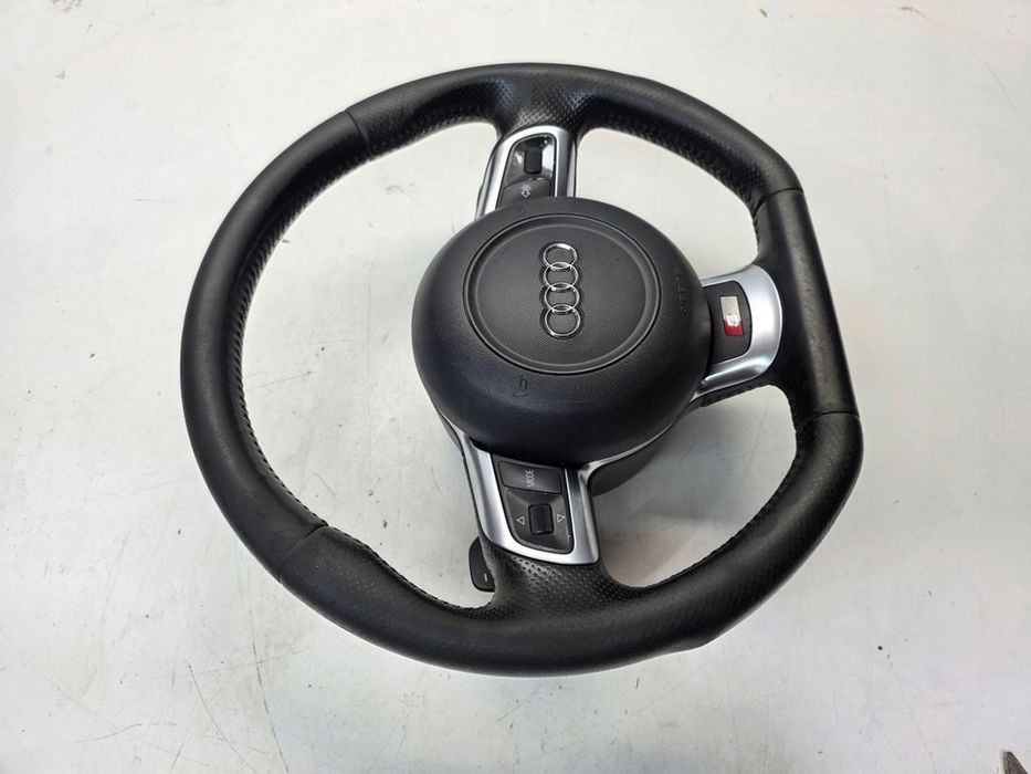 KIEROWNICA SKÓRA PIKOWANA ŚCIĘTA AUDI A3 8P A4 B7 TT 8J 8J0419091J KOMPLET