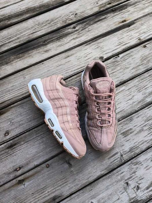 Кросівки жіночі. Кросівки 41 розмір. Кросівки найк. Nike Air Max 95. N