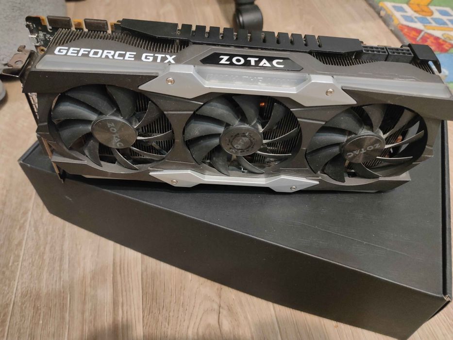 1080ti Zotac AMP Extreme / БУ, сломана, описание